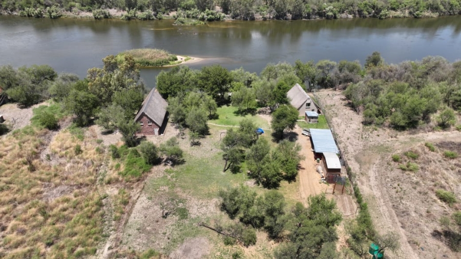 2 Bedroom Property for Sale in Potchefstroom Rural North West